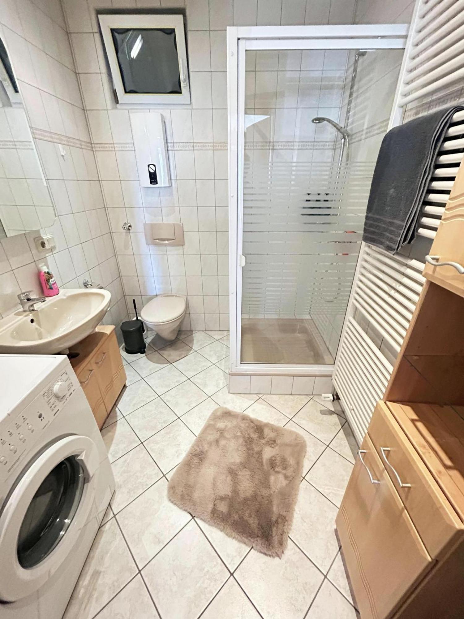 Zentrale Ferienwohnung Trier-Euren Mit Heimkino, Kueche, Wallbox & Kostenlose Fahrraeder מראה חיצוני תמונה