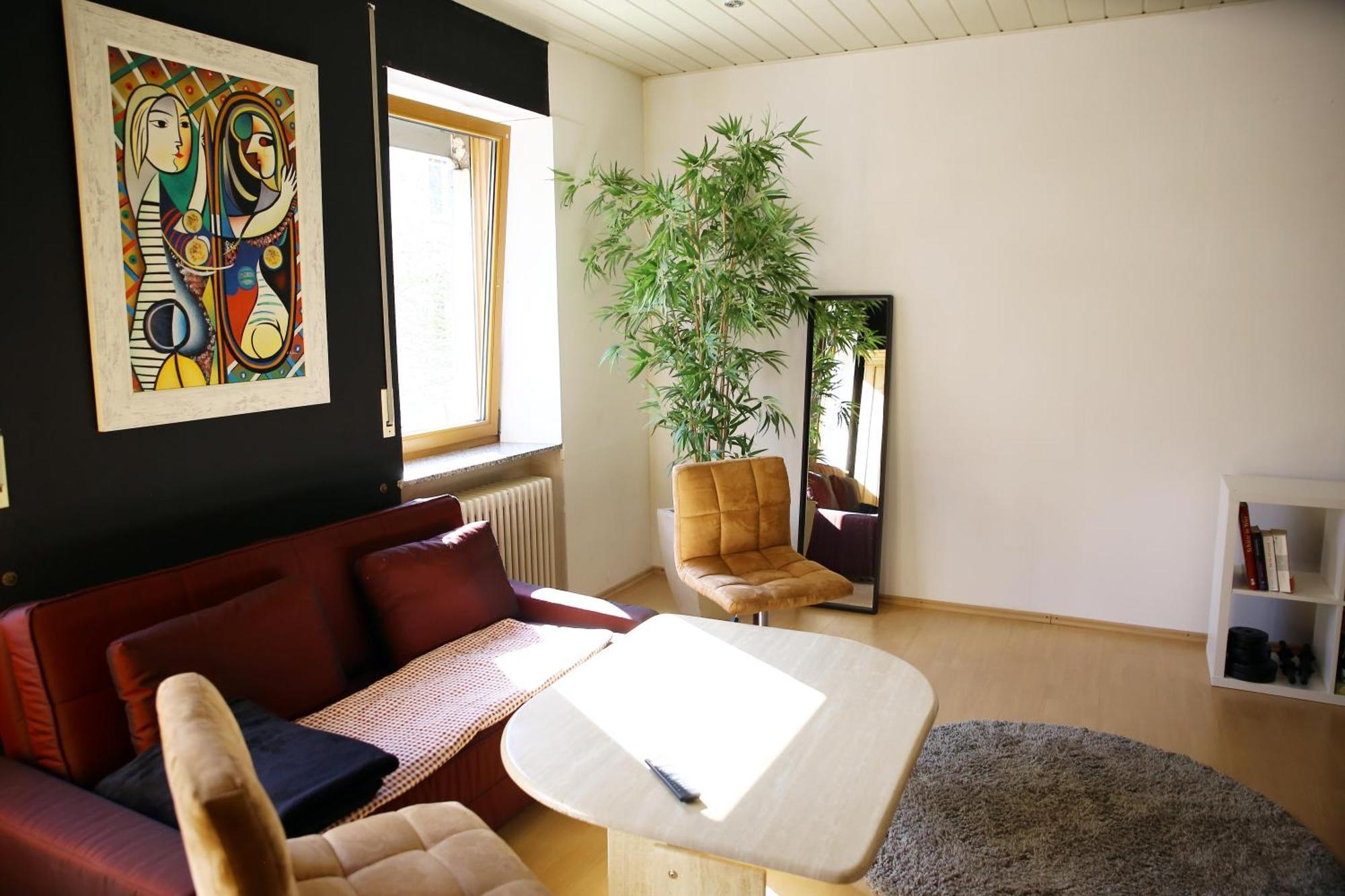 Zentrale Ferienwohnung Trier-Euren Mit Heimkino, Kueche, Wallbox & Kostenlose Fahrraeder מראה חיצוני תמונה